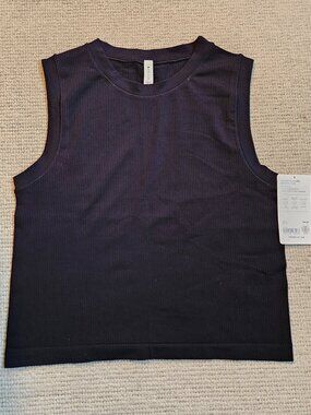 Athleta Renew Seamless Muscle Tank Top XL NEW Dark Blue Black ?  Active Workout